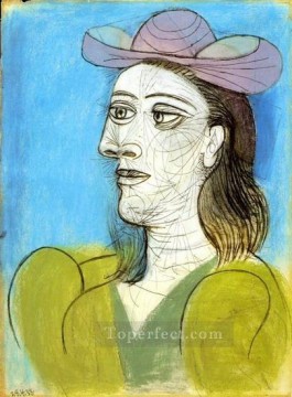 パブロ・ピカソ Painting - 帽子をかぶった女性の胸像 1943年 パブロ・ピカソ